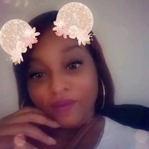 Meet your Posher, Leshia